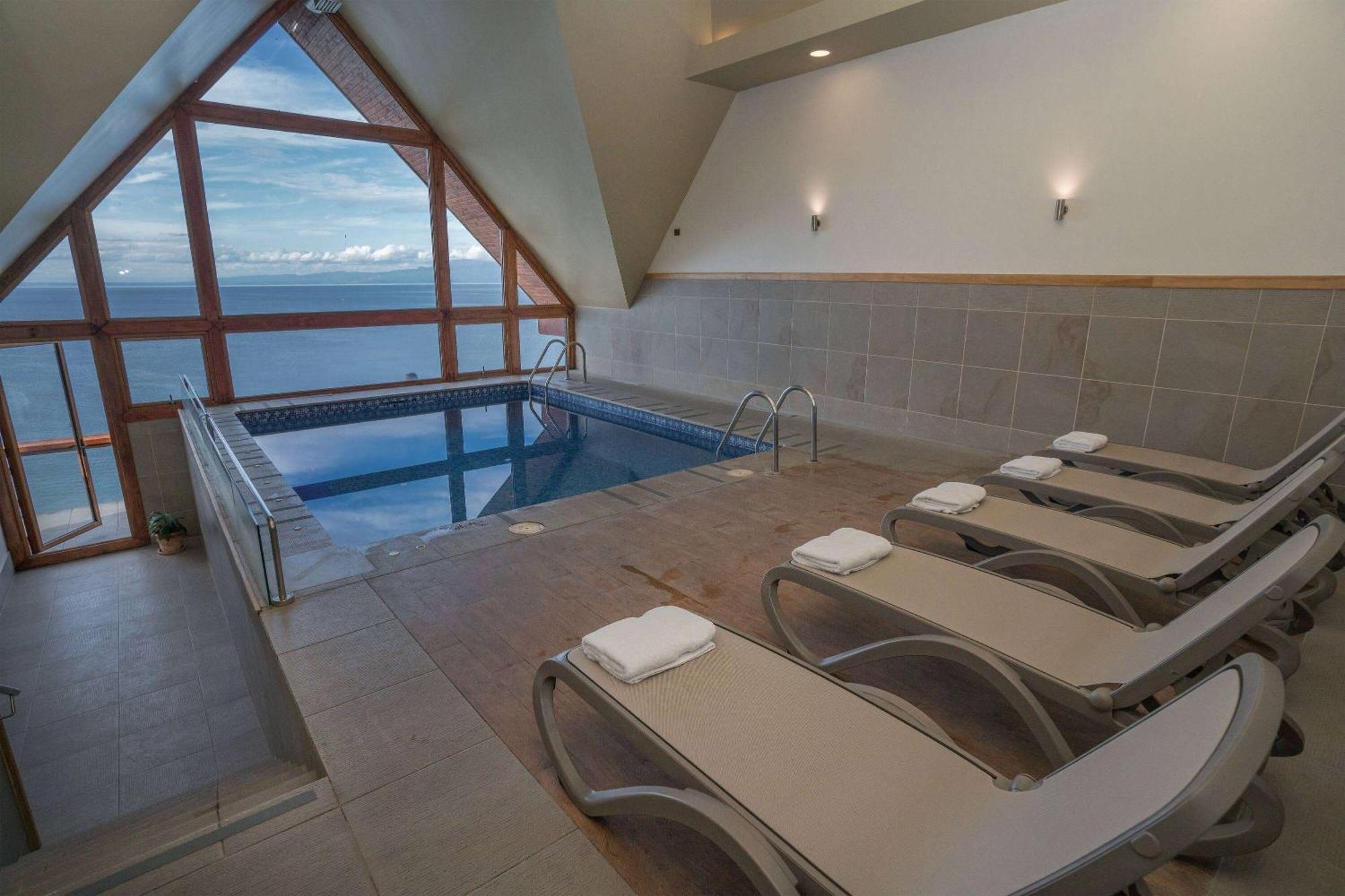 Hotel Cumbres Puerto Varas Exterior foto The spa at the Hotel